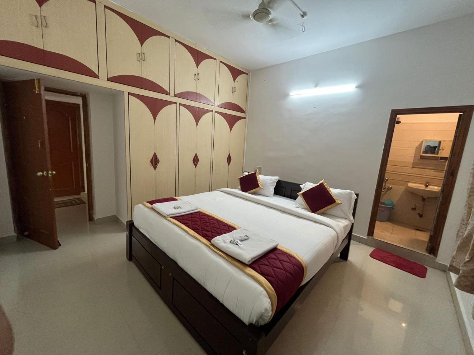 Nanda Mohan Homestay- Luxuries Ac Apartment Close To Alipiri Foothills-Kapila Teertham And Iskcon Temple Тирупати Екстериор снимка