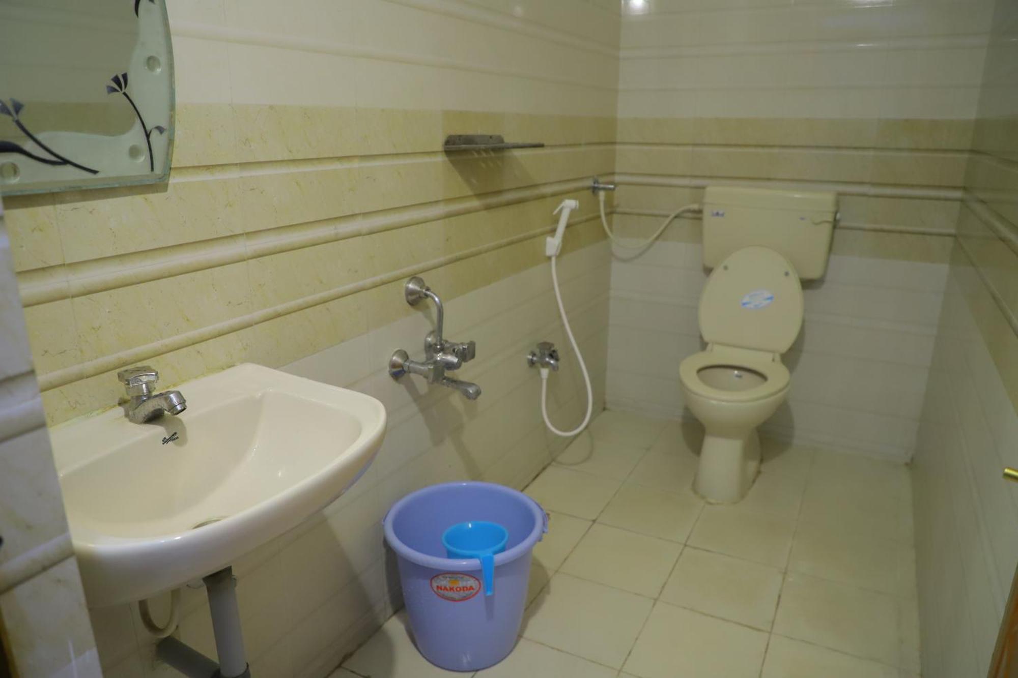 Nanda Mohan Homestay- Luxuries Ac Apartment Close To Alipiri Foothills-Kapila Teertham And Iskcon Temple Тирупати Екстериор снимка