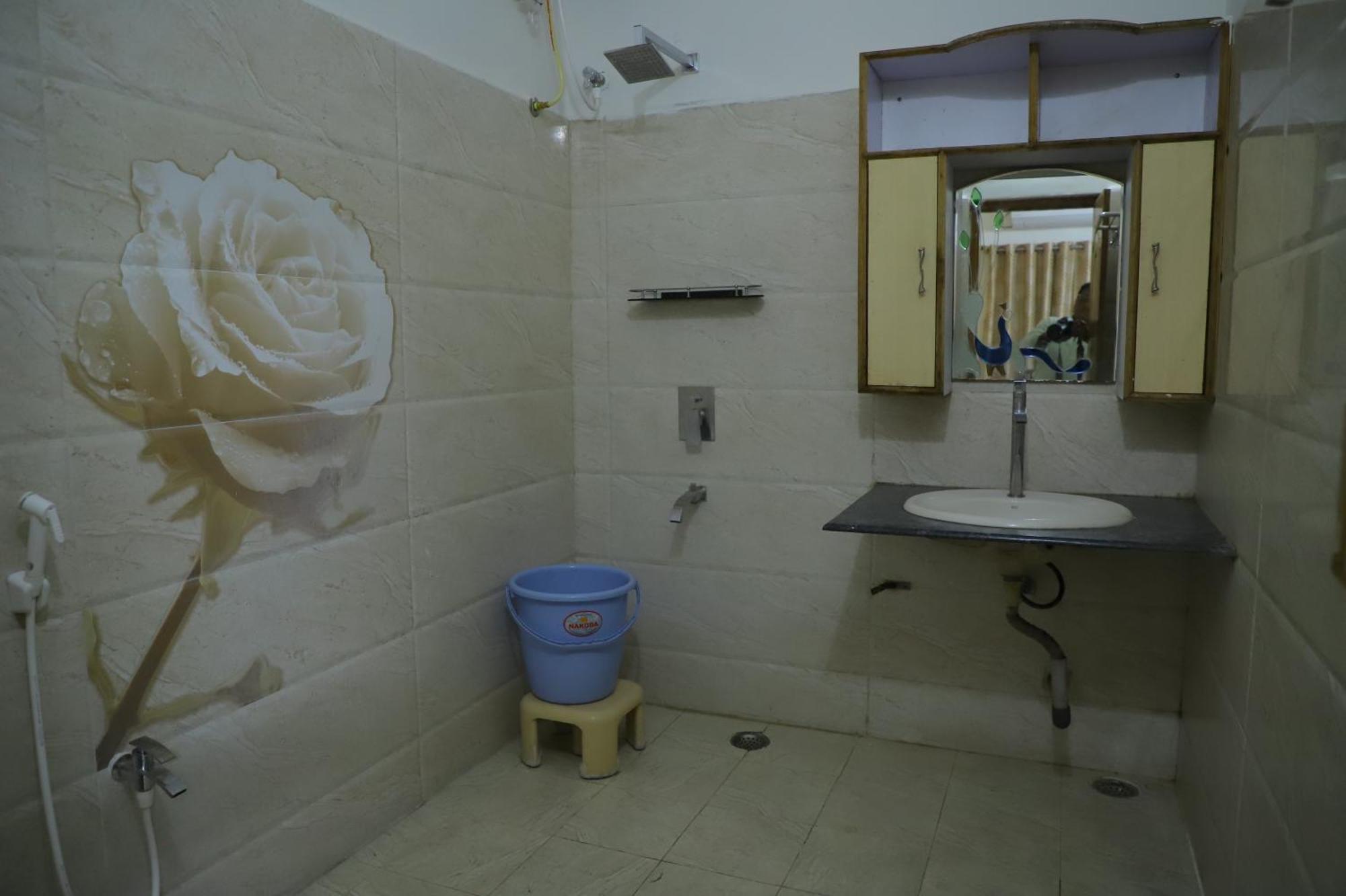 Nanda Mohan Homestay- Luxuries Ac Apartment Close To Alipiri Foothills-Kapila Teertham And Iskcon Temple Тирупати Екстериор снимка